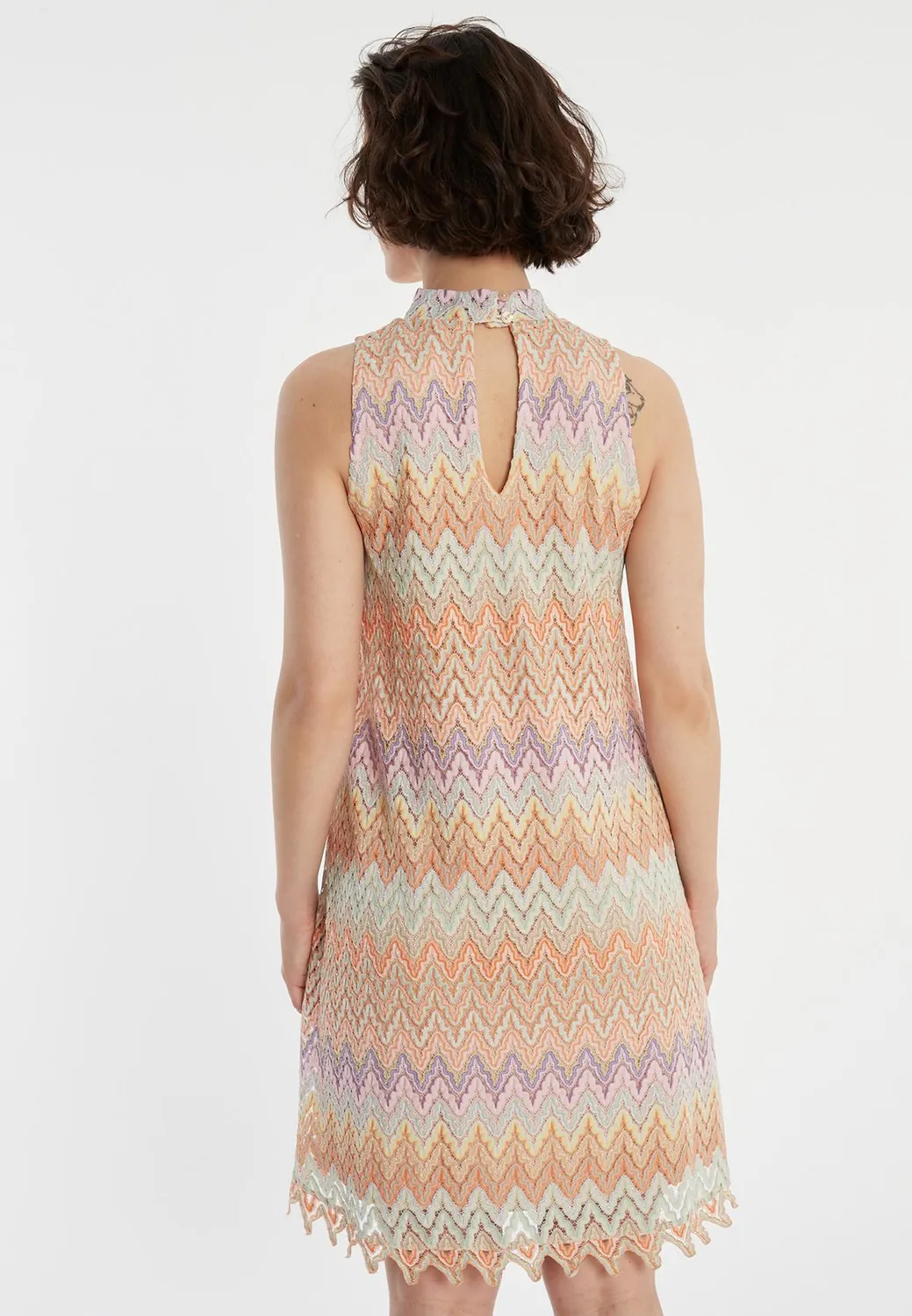 Ana Alcazar Zaja abito trapezio maglina zigzag pastello