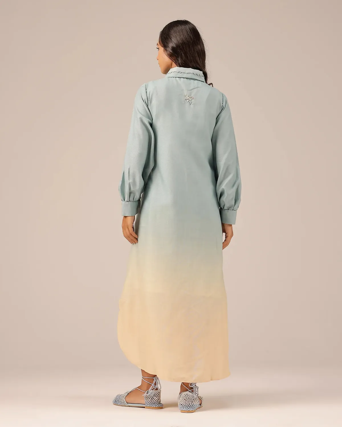 Our Dve Hibiscus abito midi grigio cintura organza