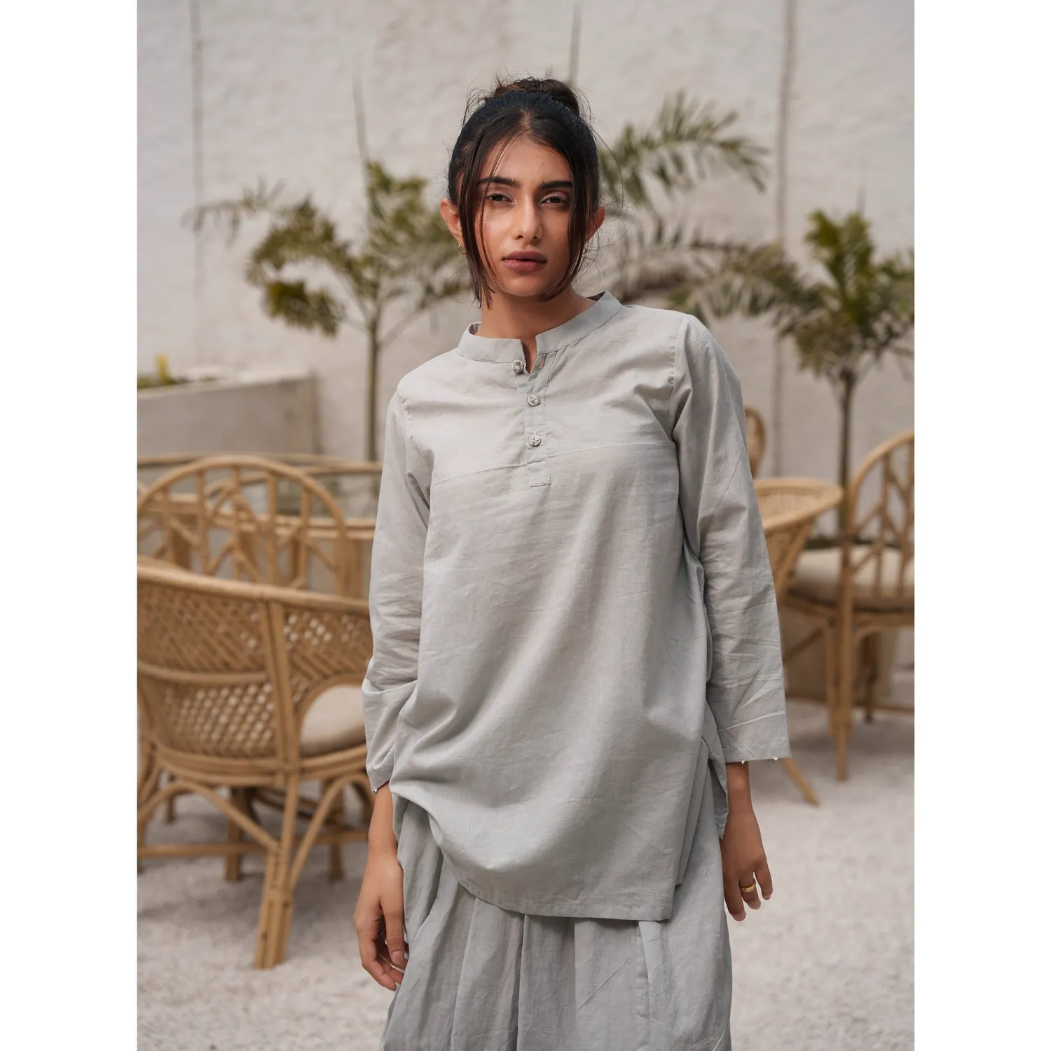 Our Dve Capsule 12 completo donna grigio top e pantalone