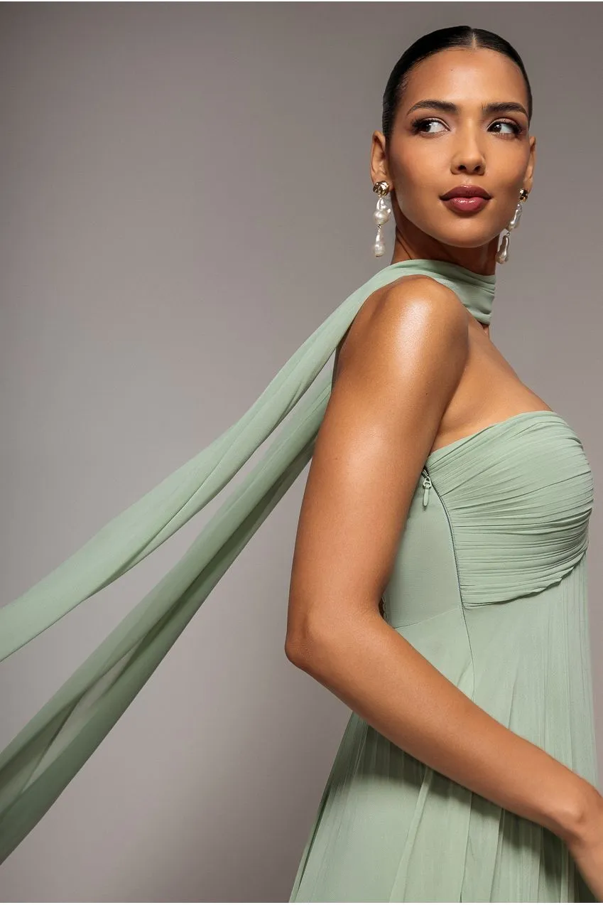 Goddiva Pleated Chiffon abito maxi verde salvia con coppe