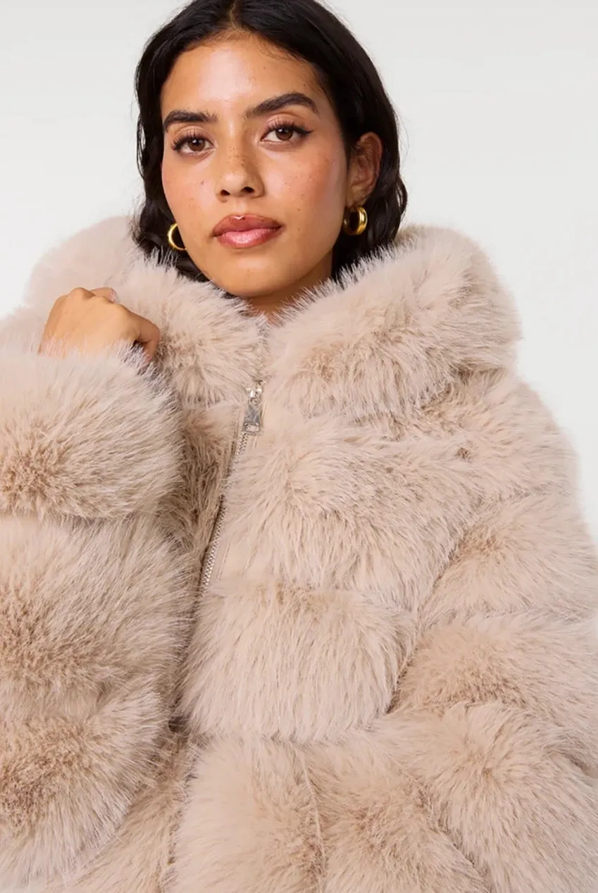 Pink Vanilla Hooded Pelted Fur giacca beige con cappuccio