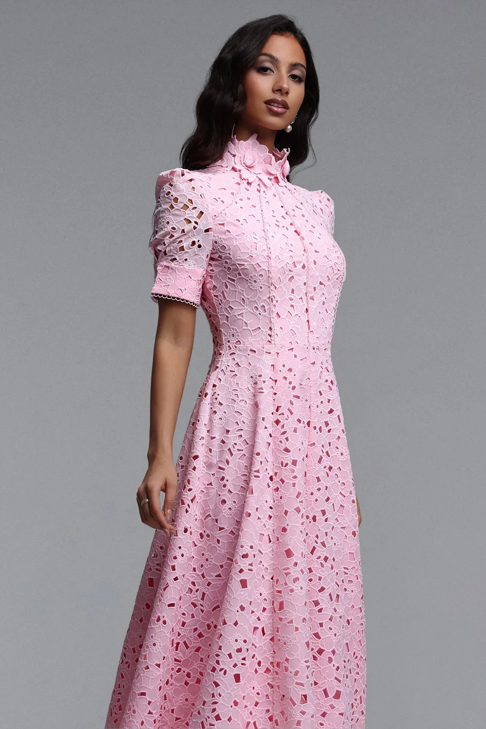 Bella Barnett Kitsu abito midi rosa manica corta