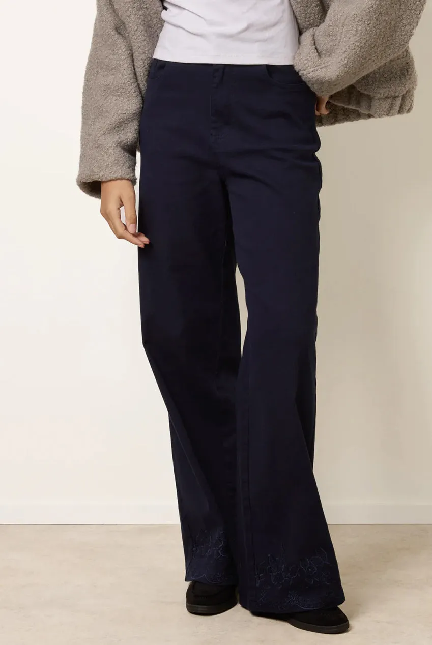 Blue Vanilla Flared jeans blu navy ricamo floreale