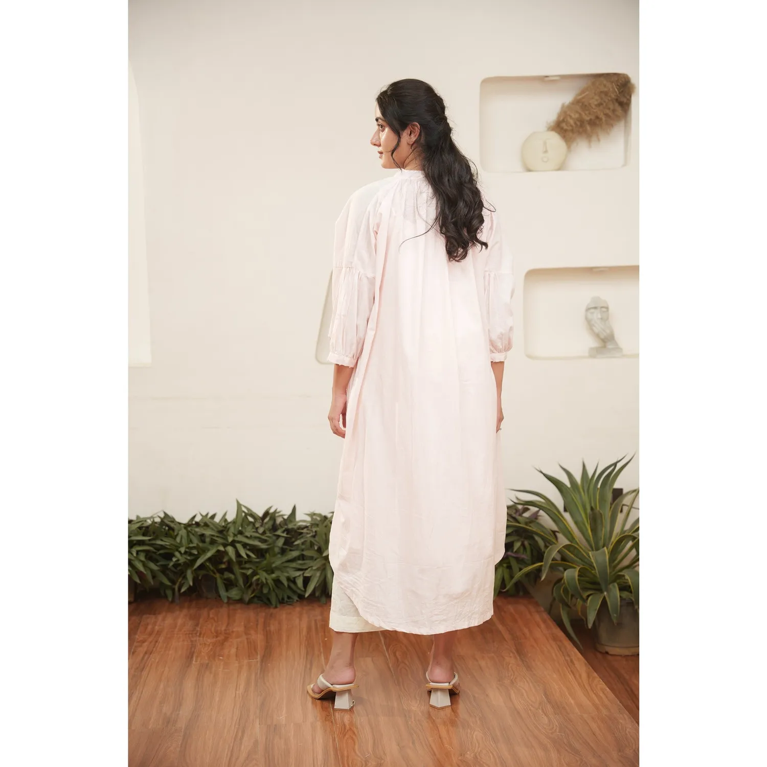 Our Dve Capsule 15 coordinato rosa top pantaloni