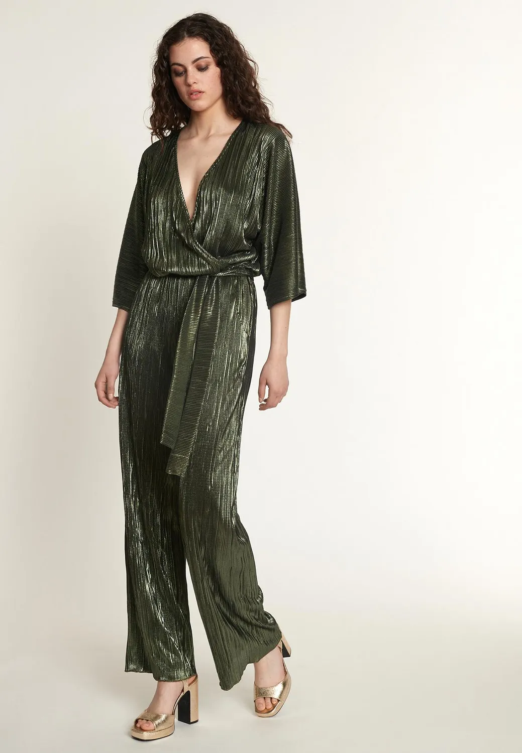 Ana Alcazar Ogrea tuta lunga verde oliva plissettata