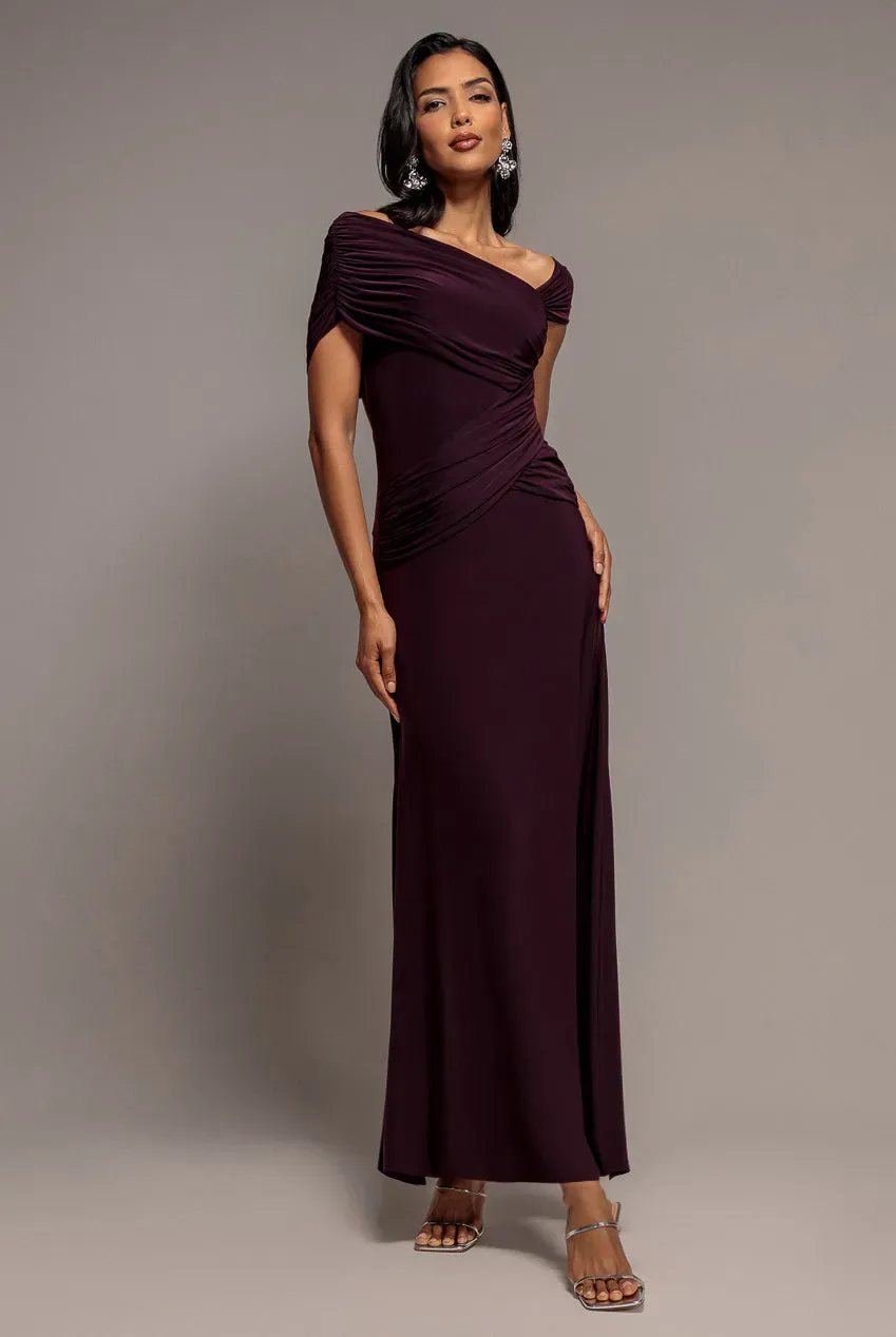 Goddiva Asymmetric Neck Gathered Waist abito maxi bordeaux