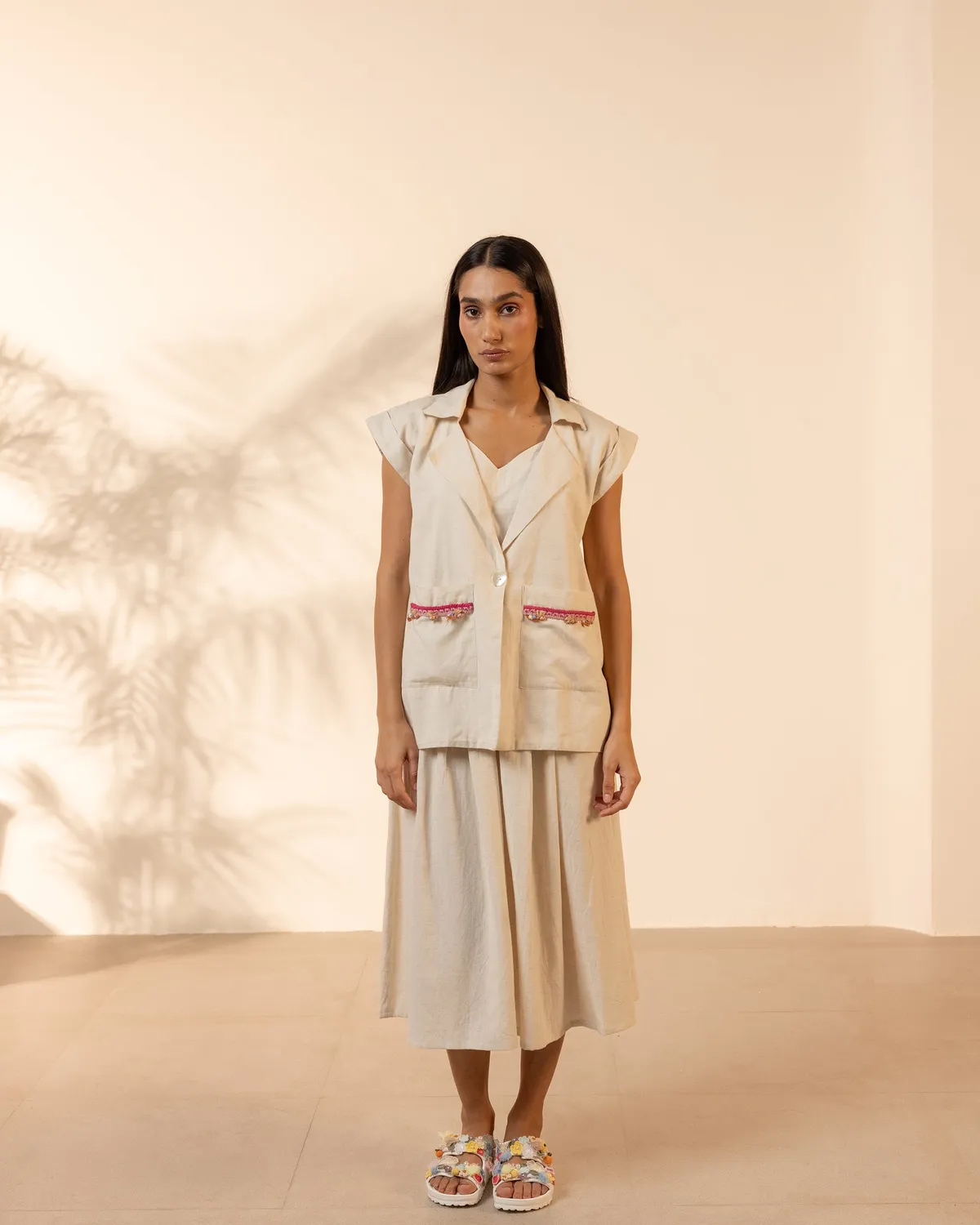Our Dve Blossom gonna beige khadi intrecciata