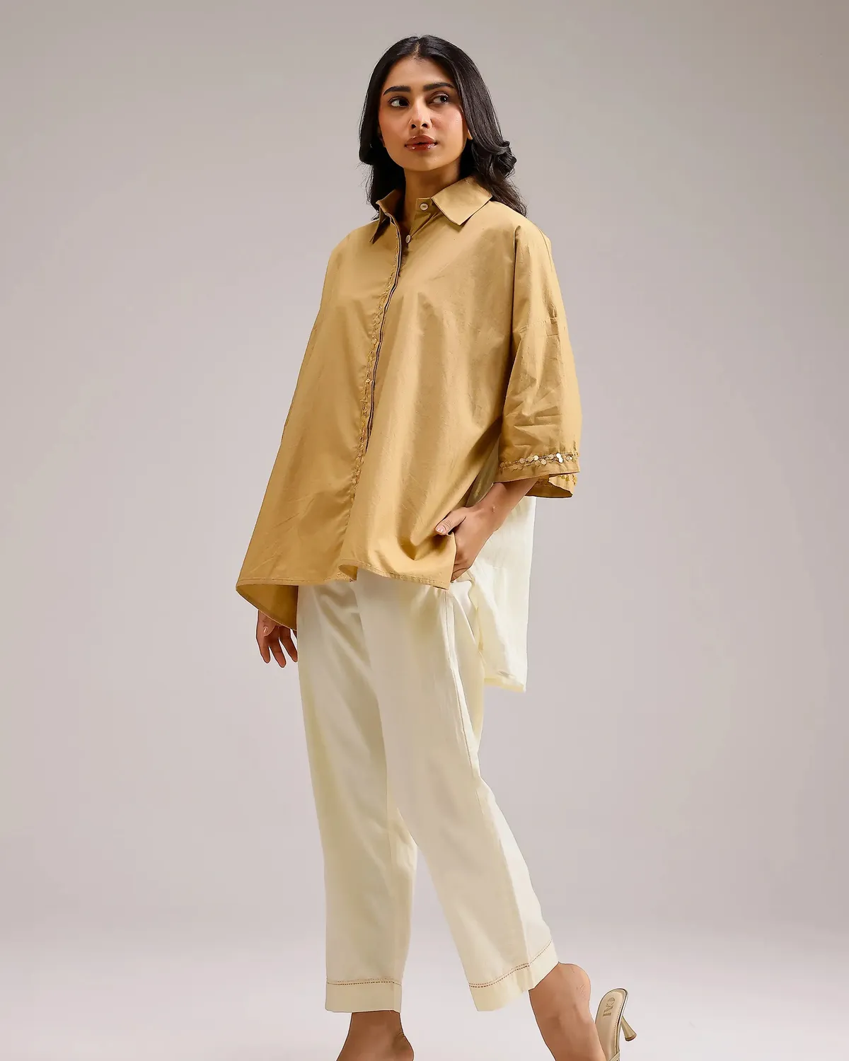 Our Dve Dune Flow camicia beige a righe