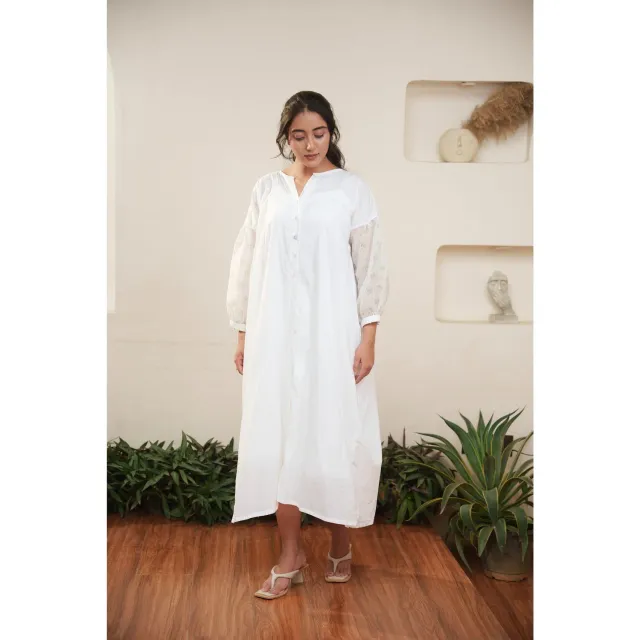 Our Dve Capsule 8 abito bianco cotone chanderi