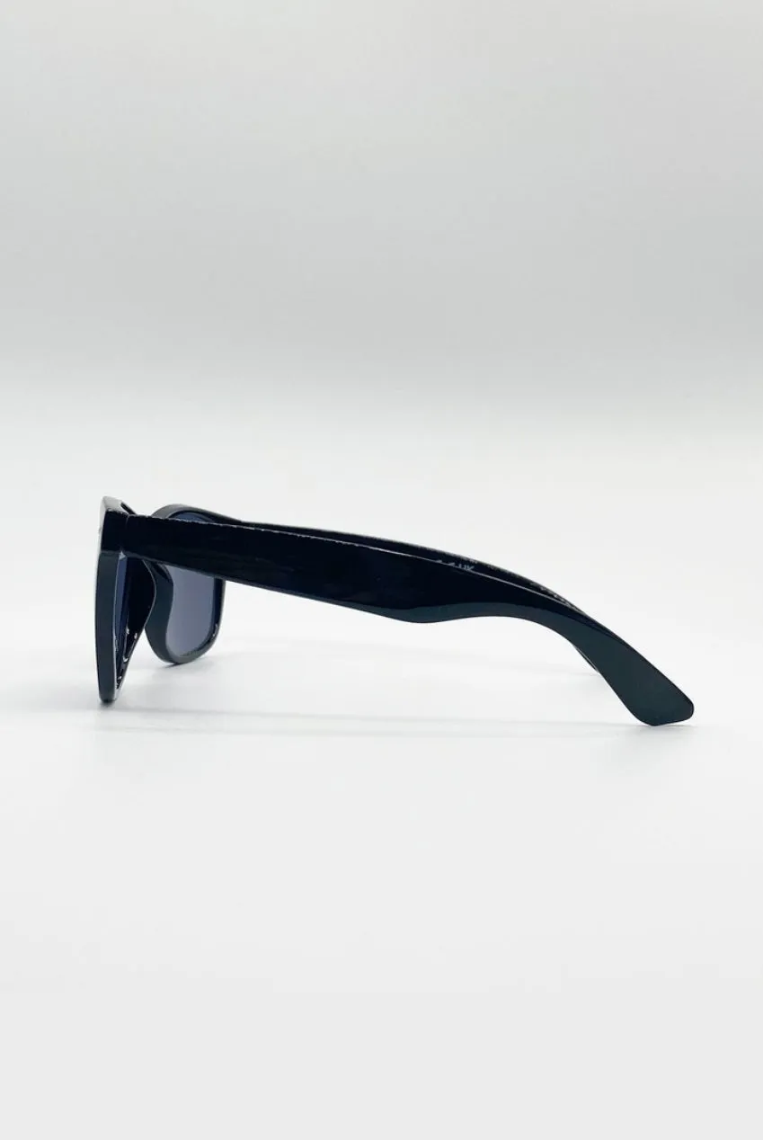SVNX Classic Wayfarer occhiali da sole neri protezione UV400