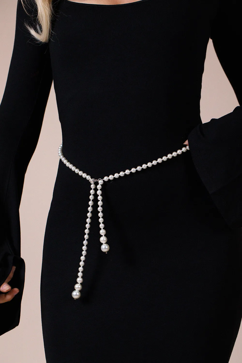 SVNX cintura catena perle bianche argento