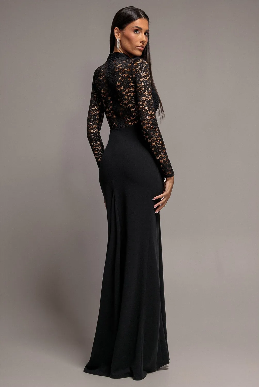 Goddiva Lace High Neck abito maxi nero manica lunga