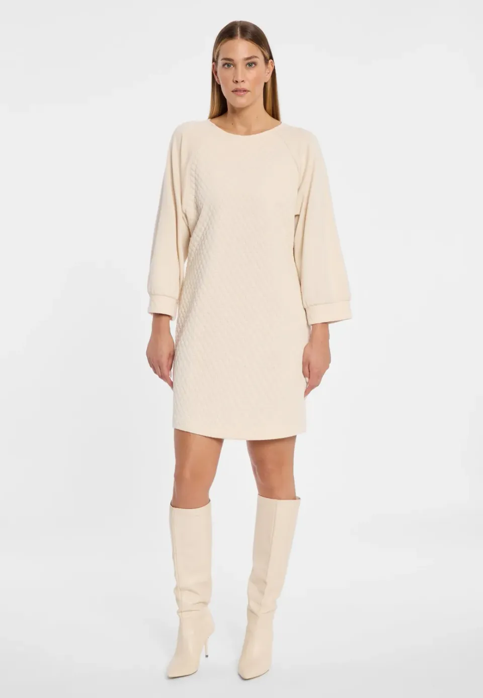 Ana Alcazar Adlasa abito oversize panna corto