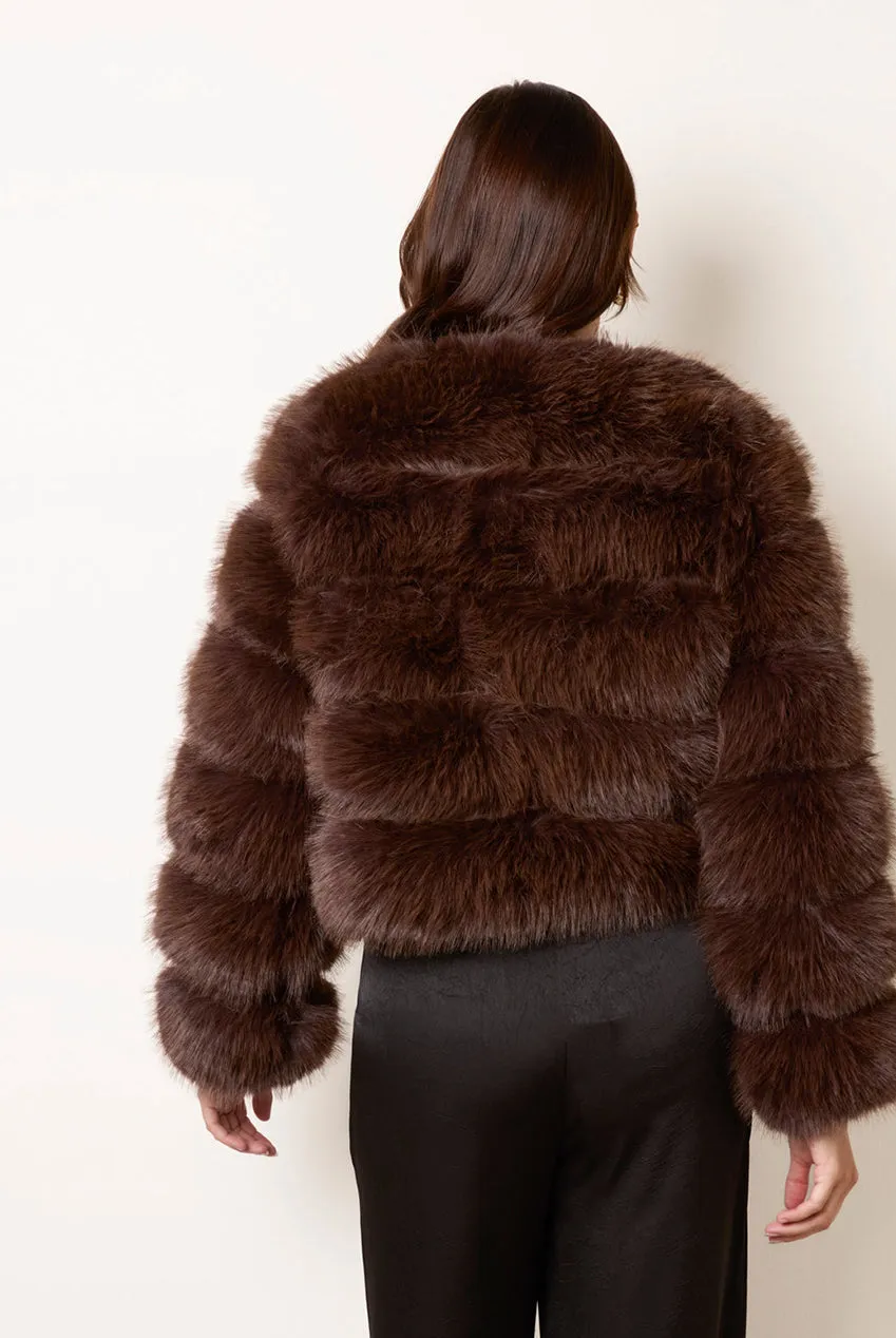 Blue Vanilla Faux Fur cappotto corto cioccolato pelo sintetico