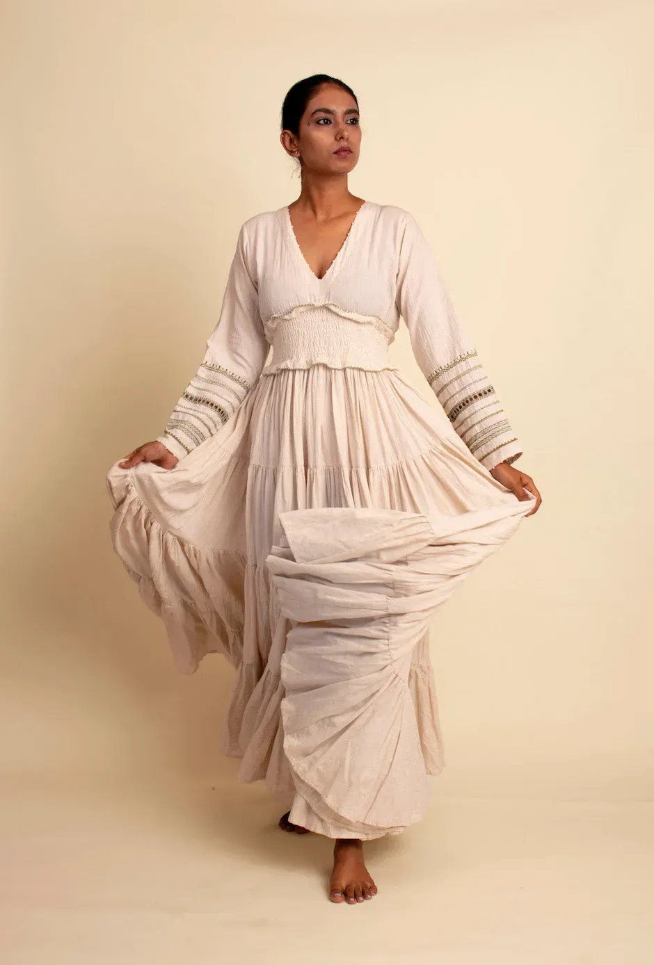 Our Dve Highra Dress vestito beige maxi cotone smock