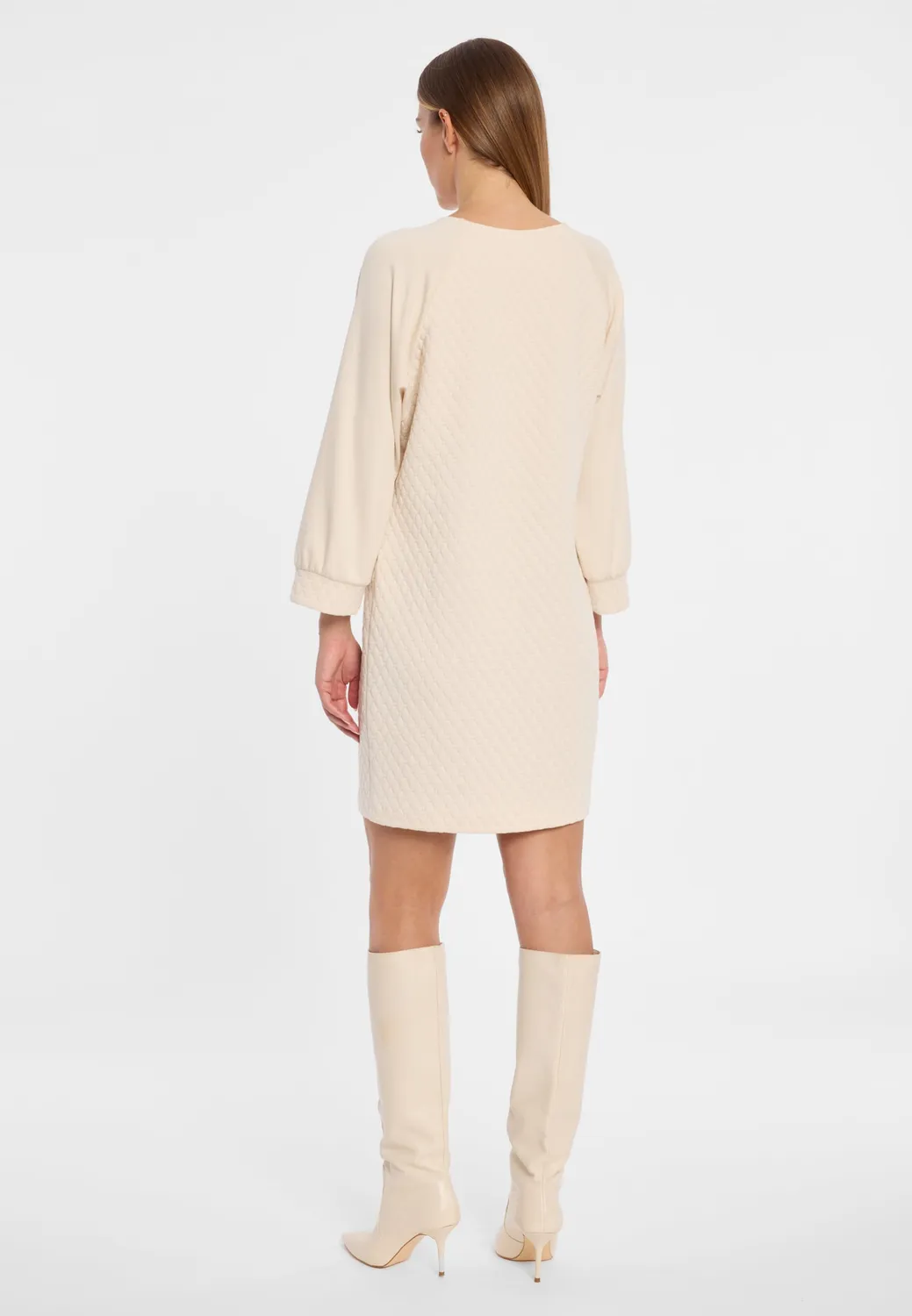 Ana Alcazar Adlasa abito oversize panna corto