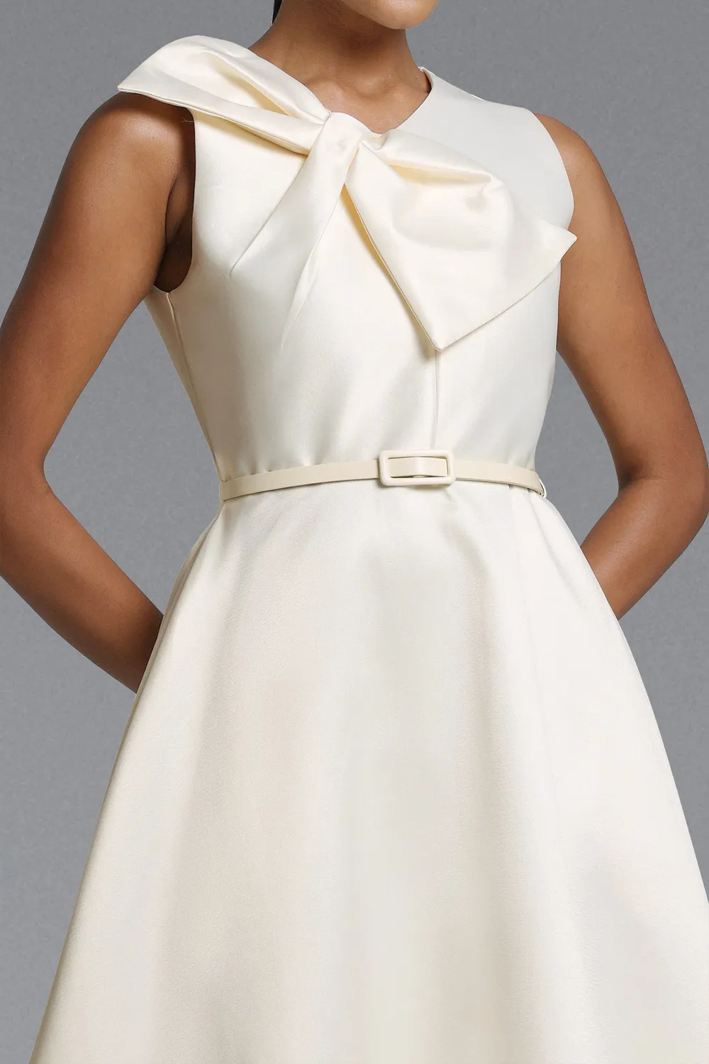 Bella Barnett Fallon abito midi bianco smanicato S-XL