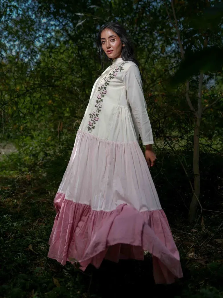 Our Dve Fae Paschar Dress abito beige rosa cotone