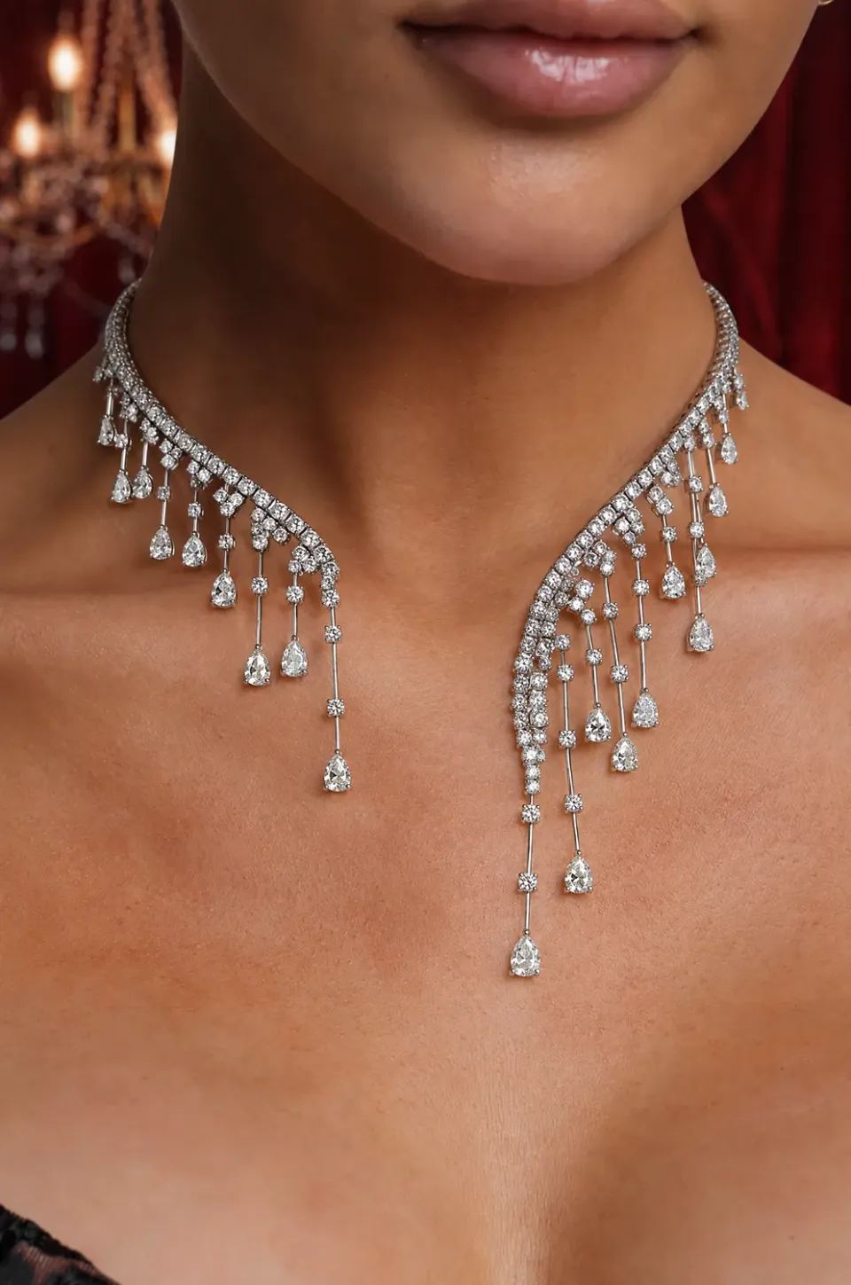 Bella Barnett Rueny collana argento strass forma V