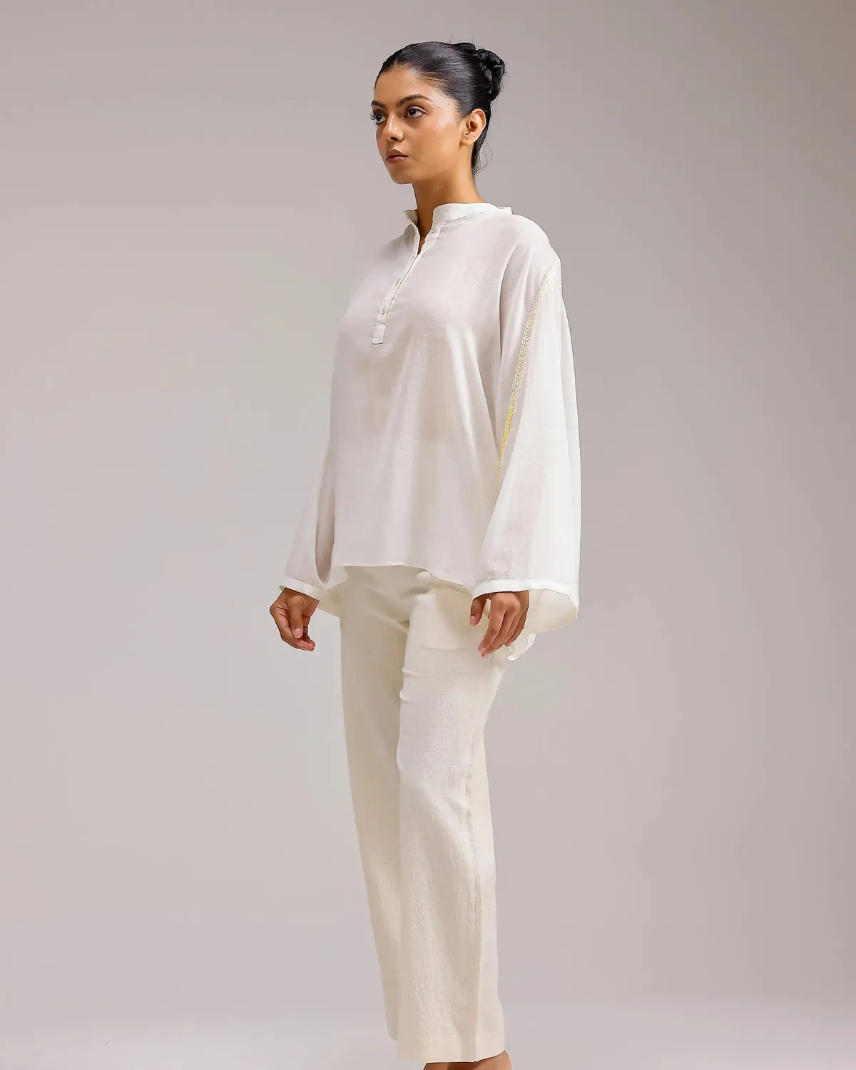 Our Dve Saanjh Soft Chanderi camicia beige