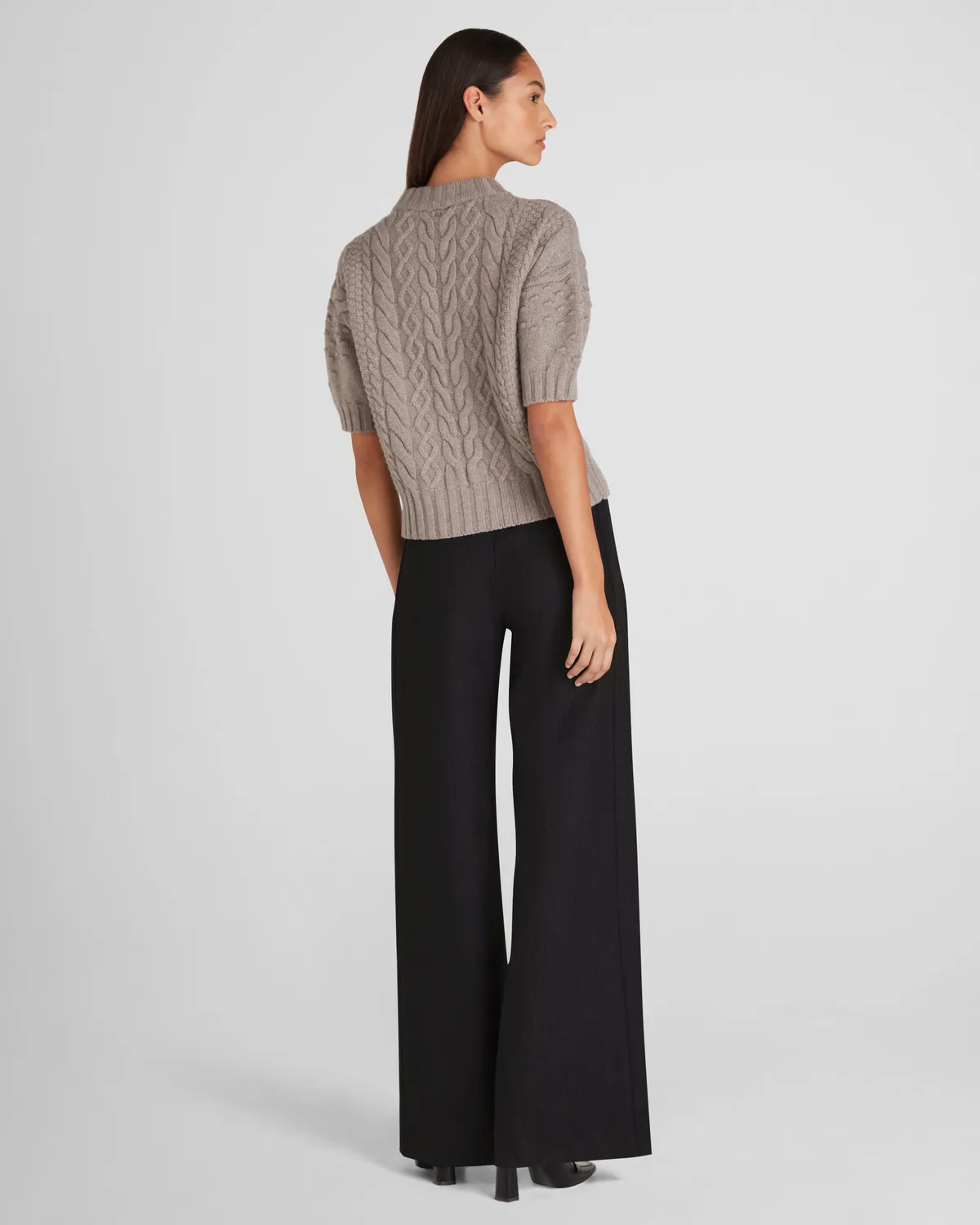 Violante Nessi Ruscha maglione taupe cashwool trecce
