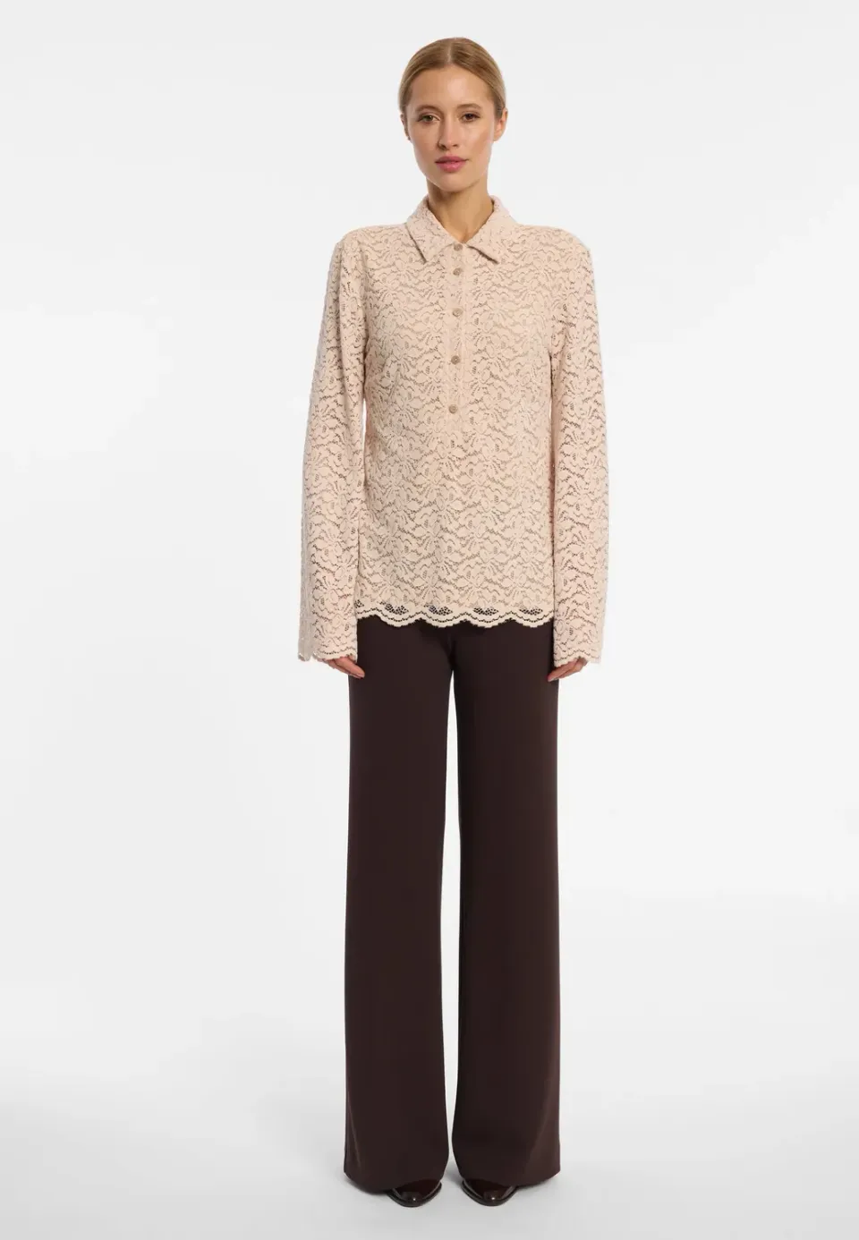 Ana Alcazar Enloryas blusa in pizzo cipria a fiori