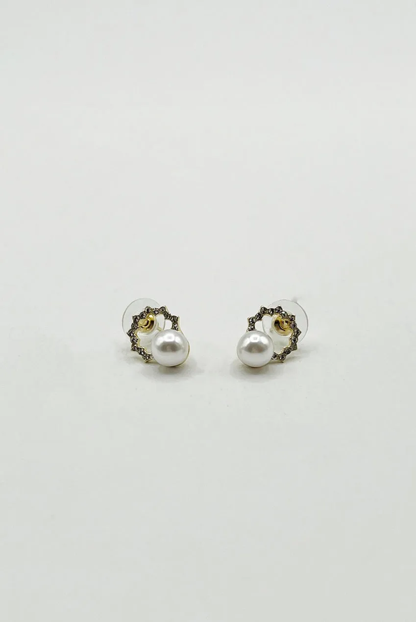 SVNX Pearl Stud Diamante Circular Wreath orecchini oro perla