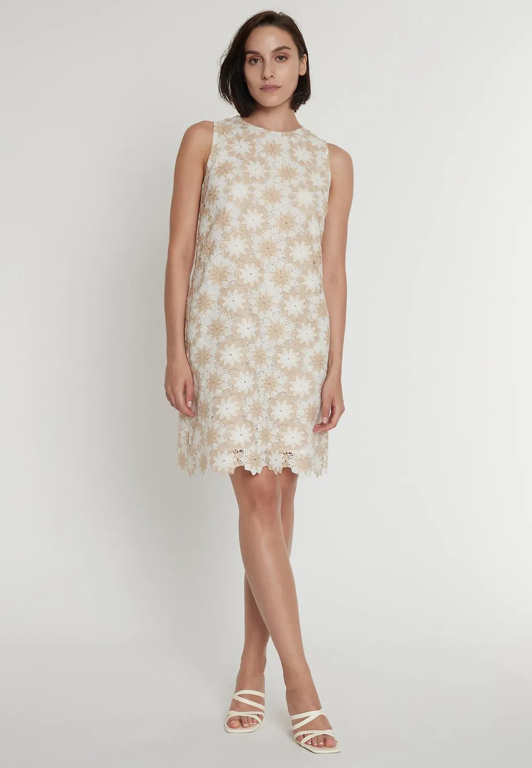 Ana Alcazar Pada abito in pizzo beige corto